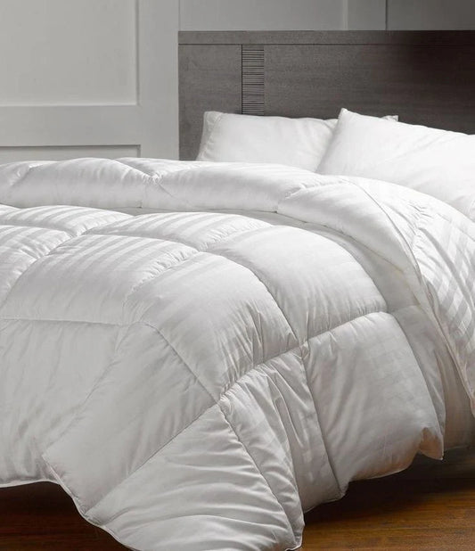 White Striped Binded Duvet Set Size 6x7 Includes Duvet Cover, Bedsheet, and 2 Pillow Cases Elegant and Comfortable