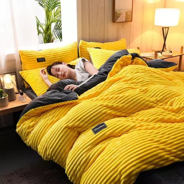 6 X 7 Velvet Duvet Sets inclusive of 2pillow cases and a sheet